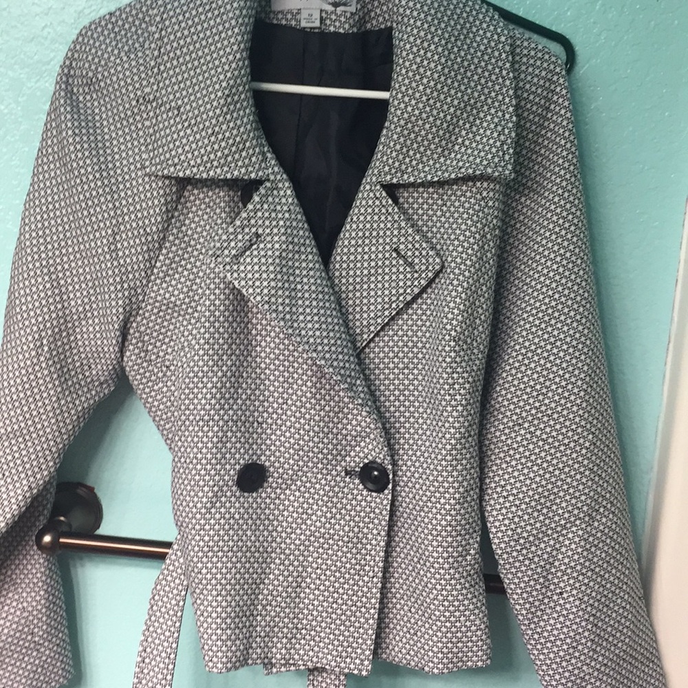 Lightweight jacket